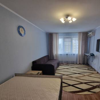 Продается 1-комнатная квартира, 37 м²