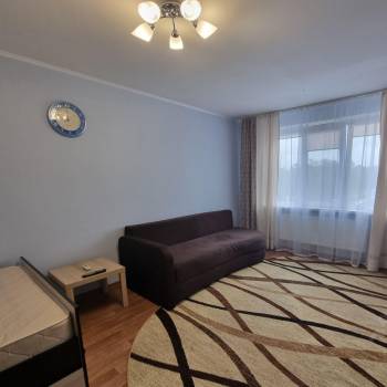Продается 1-комнатная квартира, 37 м²