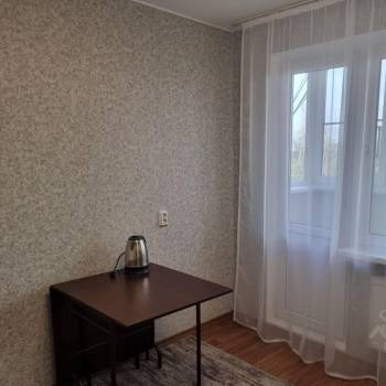Продается 1-комнатная квартира, 37 м²