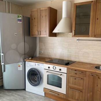 Сдается 1-комнатная квартира, 37,5 м²