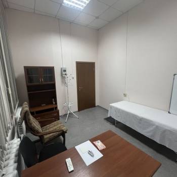 Сдается Нежилое помещение, 12,4 м²