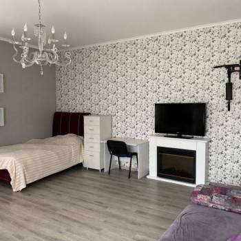 Сдается 1-комнатная квартира, 56 м²