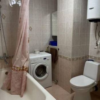 Сдается 2-х комнатная квартира, 70 м²