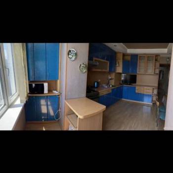 Сдается 2-х комнатная квартира, 70 м²