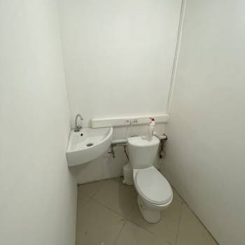 Продается Нежилое помещение, 182 м²