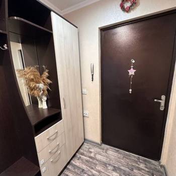 Продается 1-комнатная квартира, 38 м²