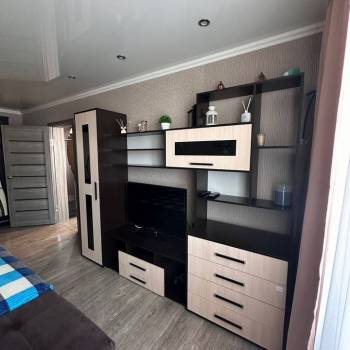 Продается 1-комнатная квартира, 38 м²