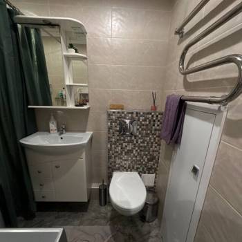 Продается 1-комнатная квартира, 38 м²
