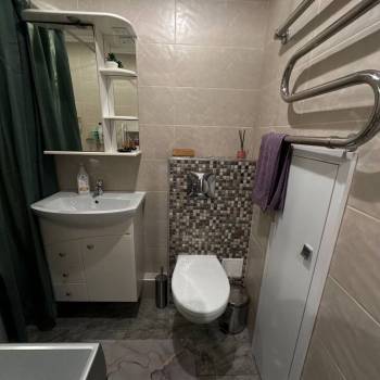 Продается 1-комнатная квартира, 38 м²