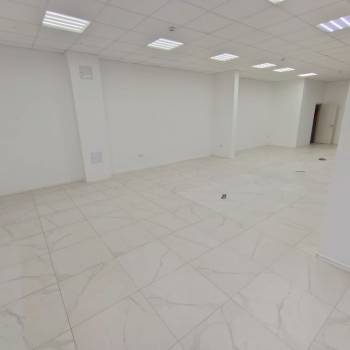 Сдается Нежилое помещение, 80 м²