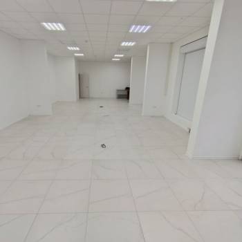 Сдается Нежилое помещение, 80 м²