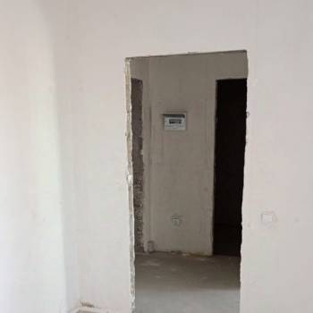 Продается 1-комнатная квартира, 38 м²