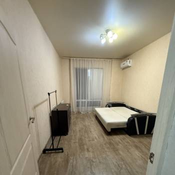 Сдается 1-комнатная квартира, 39 м²