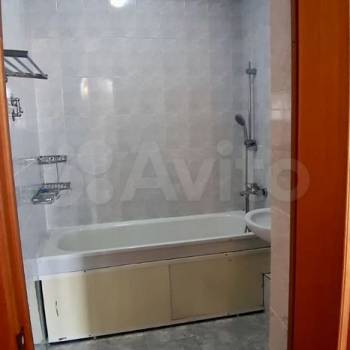 Продается 1-комнатная квартира, 60,1 м²