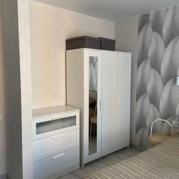 Продается 1-комнатная квартира, 42,2 м²