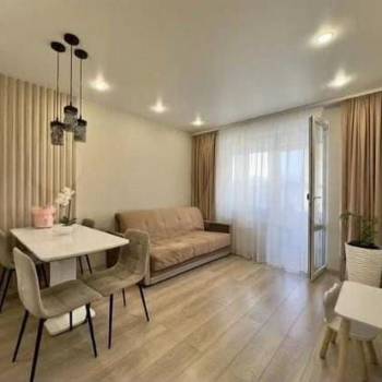 Продается 2-х комнатная квартира, 56 м²