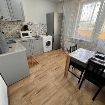 Продается 1-комнатная квартира, 41,8 м²