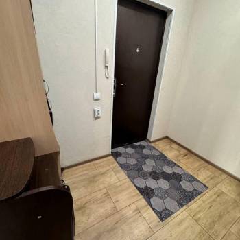Продается 1-комнатная квартира, 41,8 м²