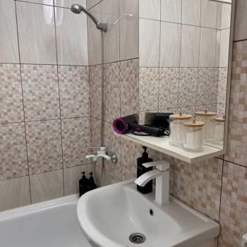 Продается 1-комнатная квартира, 41,8 м²