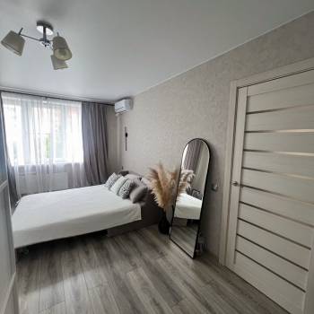 Продается 1-комнатная квартира, 37,4 м²