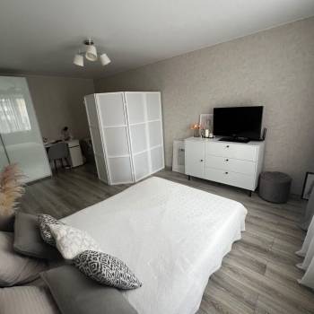 Продается 1-комнатная квартира, 37,4 м²