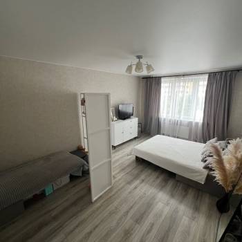Продается 1-комнатная квартира, 37,4 м²
