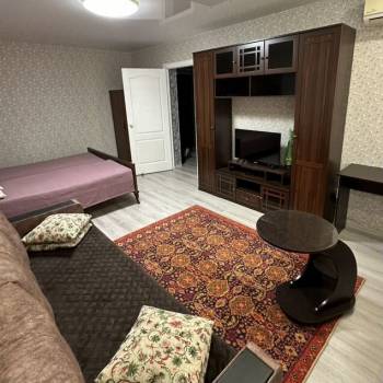 Продается 1-комнатная квартира, 37,5 м²