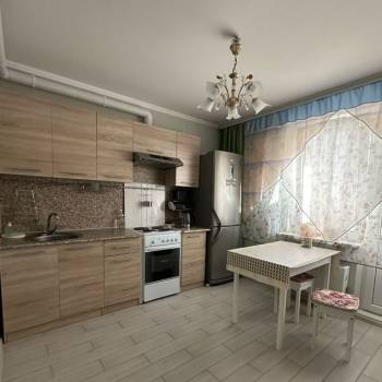Продается 1-комнатная квартира, 37,5 м²