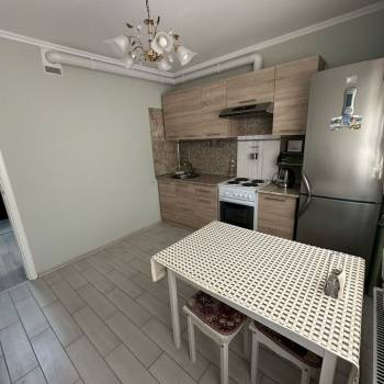 Продается 1-комнатная квартира, 37,5 м²