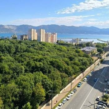 Сдается 1-комнатная квартира, 42 м²