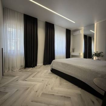 Продается 3-х комнатная квартира, 93 м²