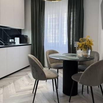 Продается 3-х комнатная квартира, 93 м²