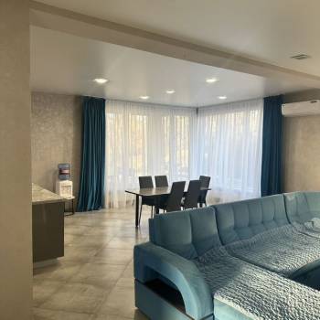 Продается Дом, 220 м²