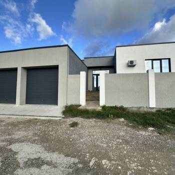 Продается Дом, 220 м²