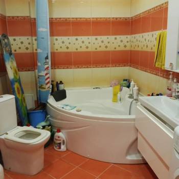 Продается 1-комнатная квартира, 54,4 м²