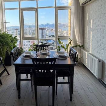 Продается 3-х комнатная квартира, 108 м²