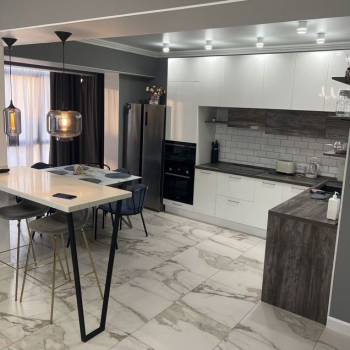 Сдается 2-х комнатная квартира, 65 м²