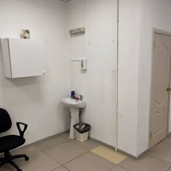 Сдается Нежилое помещение, 64 м²