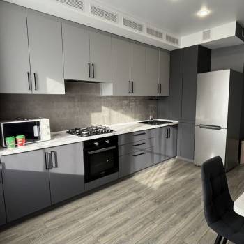 Продается 1-комнатная квартира, 47,7 м²
