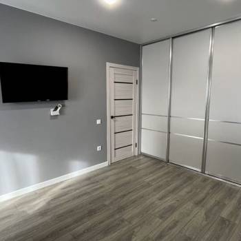 Продается 1-комнатная квартира, 47,7 м²