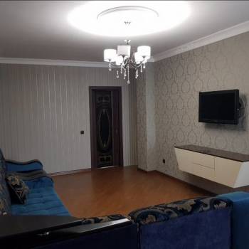 Сдается 2-х комнатная квартира, 85 м²