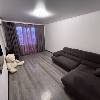 Сдается 2-х комнатная квартира, 70 м²