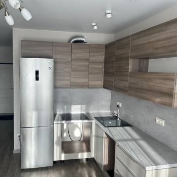Продается 1-комнатная квартира, 43 м²