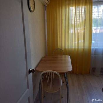 Сдается 1-комнатная квартира, 43 м²