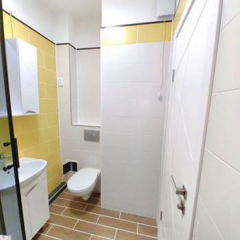 Продается 1-комнатная квартира, 36 м²