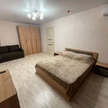 Сдается 1-комнатная квартира, 38 м²