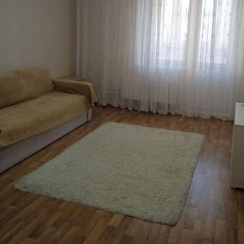 Сдается 1-комнатная квартира, 37 м²