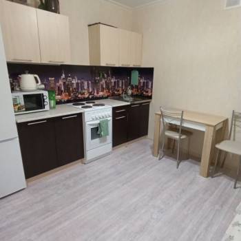 Сдается 1-комнатная квартира, 38 м²