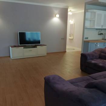 Продается 3-х комнатная квартира, 136 м²