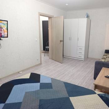 Сдается 1-комнатная квартира, 38 м²